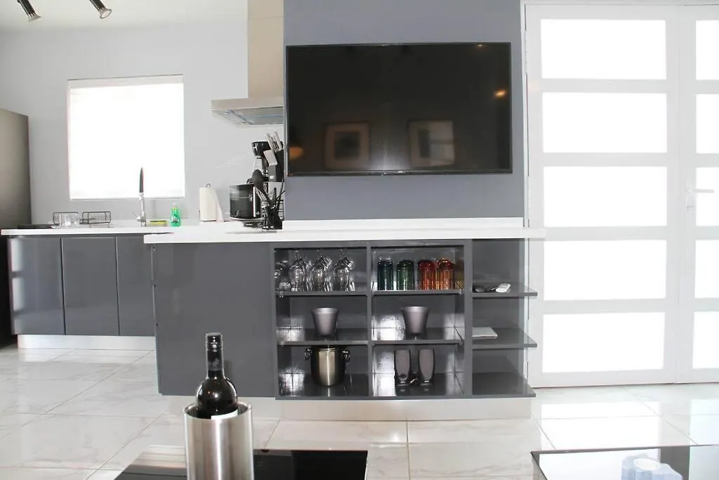 Xevize Apartment 4 Palm Beach 0*,  Aruba