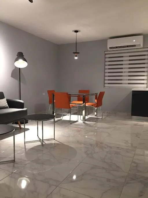 Xevize Apartment 4 Palm Beach Aruba