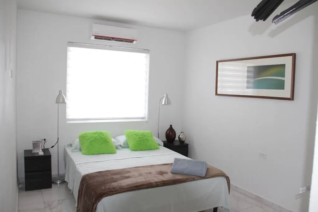 Xevize Apartment 4 Palm Beach